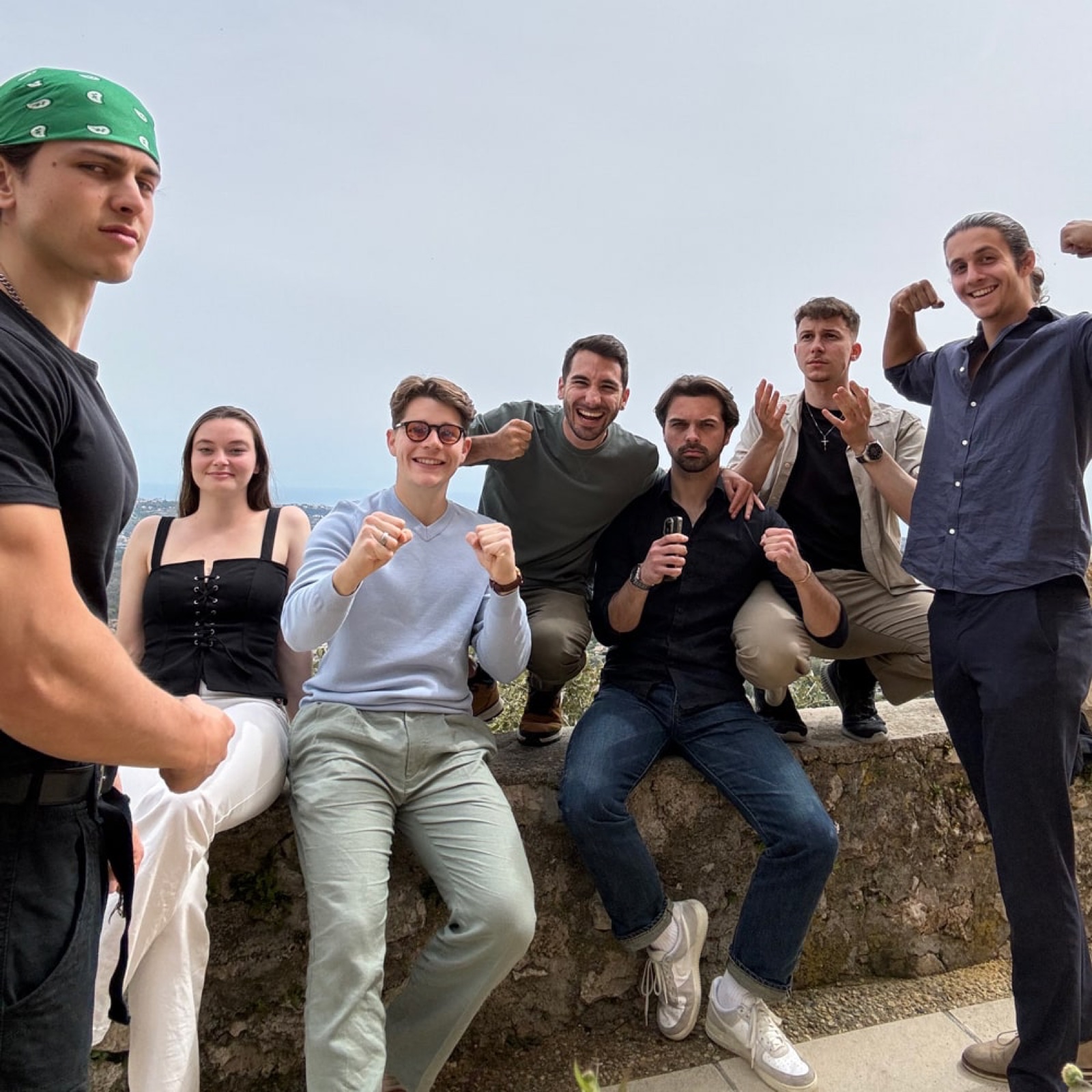 Groupe en pleine nature près de Nice